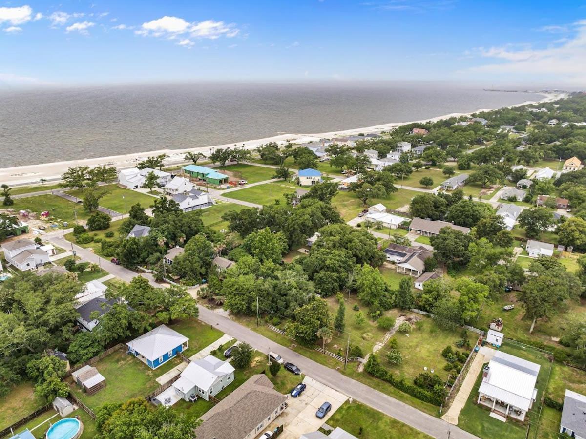 Bare Feet Bungalow -Close To Beach & Dog Friendly Gulfport Eksteriør billede