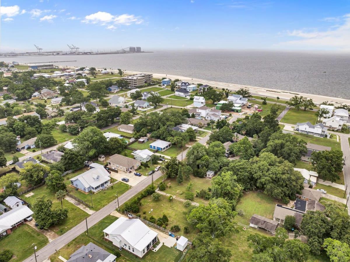 Bare Feet Bungalow -Close To Beach & Dog Friendly Gulfport Eksteriør billede