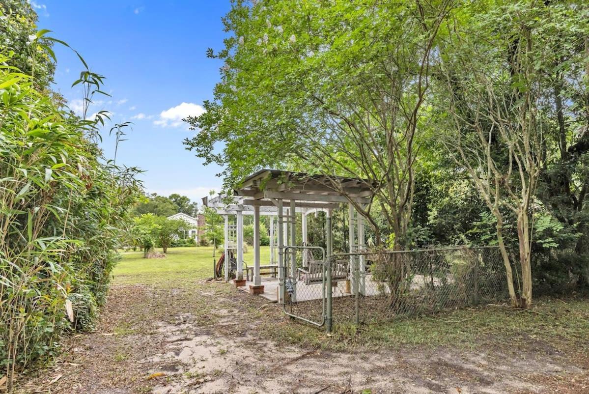 Bare Feet Bungalow -Close To Beach & Dog Friendly Gulfport Eksteriør billede
