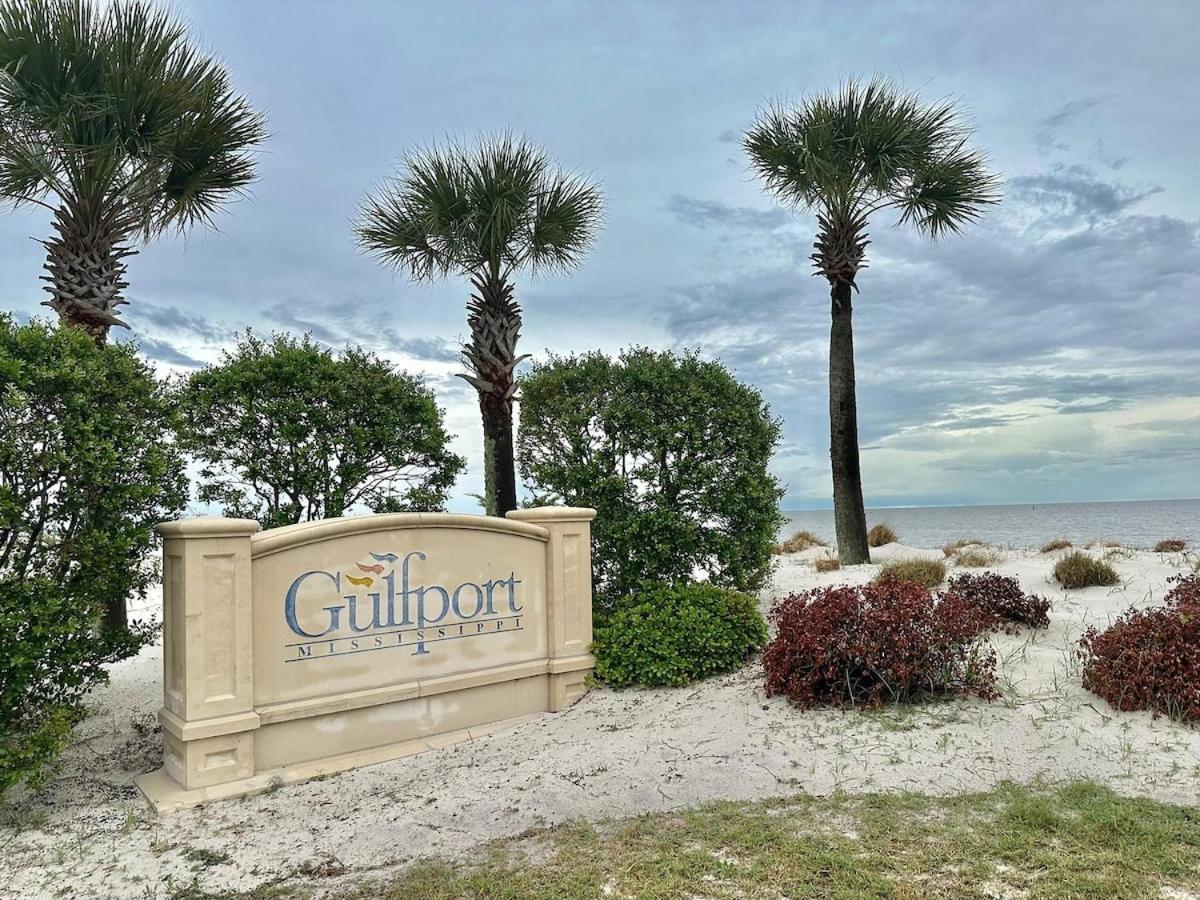Bare Feet Bungalow -Close To Beach & Dog Friendly Gulfport Eksteriør billede