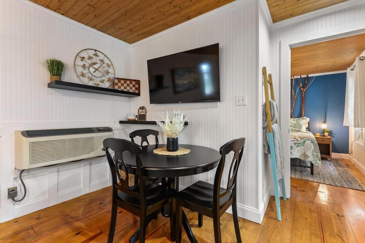 Bare Feet Bungalow -Close To Beach & Dog Friendly Gulfport Eksteriør billede